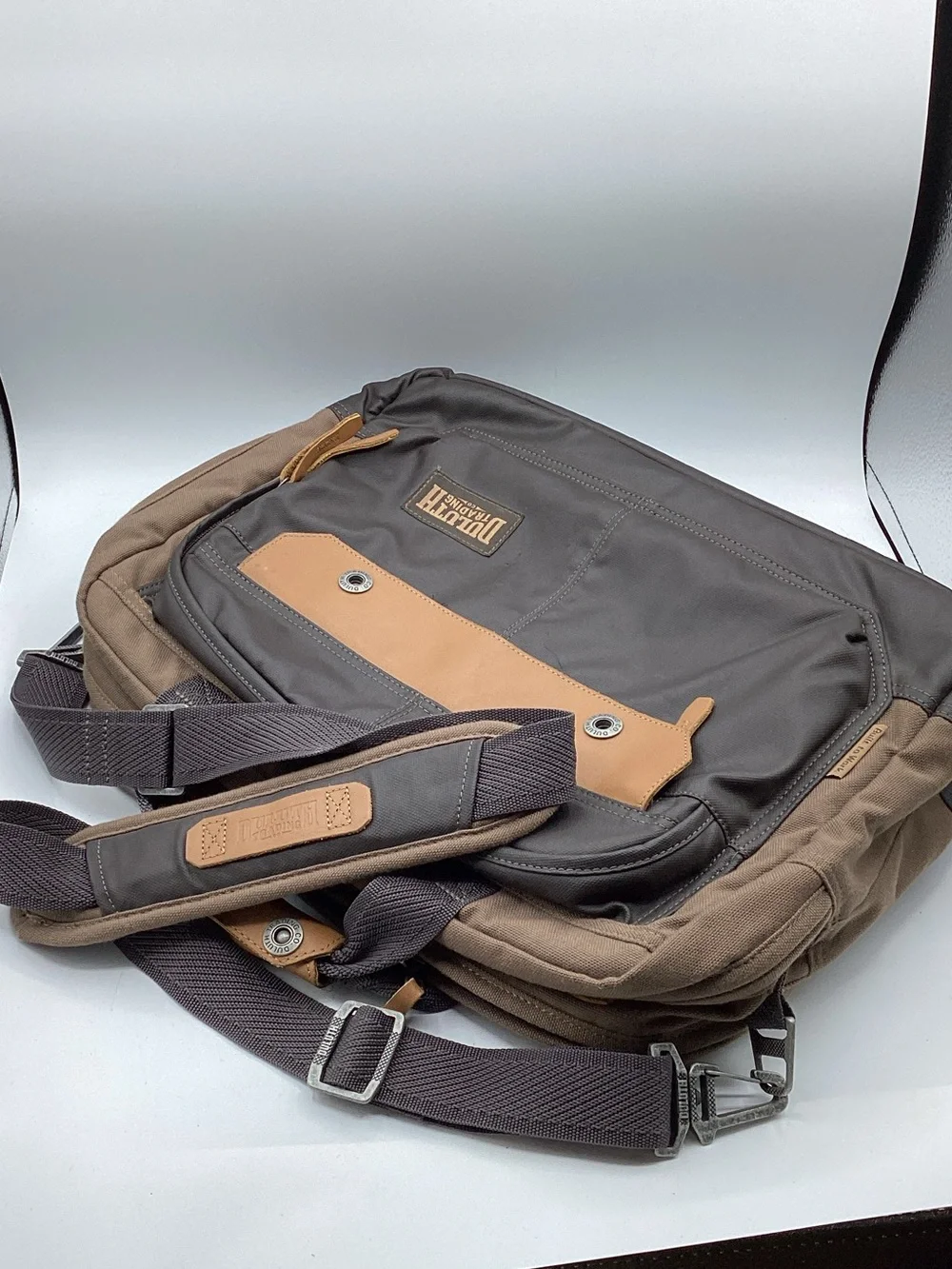 Duluth Trading Co two tone